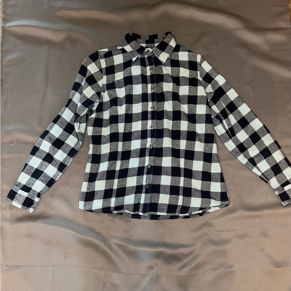 Lincoln Outfitters dark blue and light blue flannel